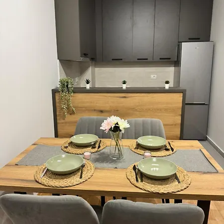 Apartman Flyinn *