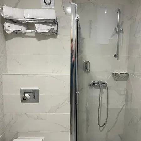 Flyinn Apartment Belgrade