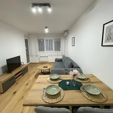 Flyinn 贝尔格莱德